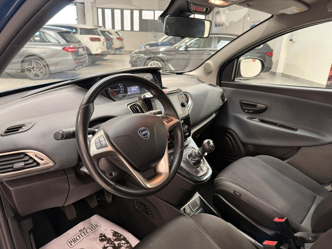 Lancia Ypsilon 1.0 FireFly 5 porte S&S Hybrid Gold