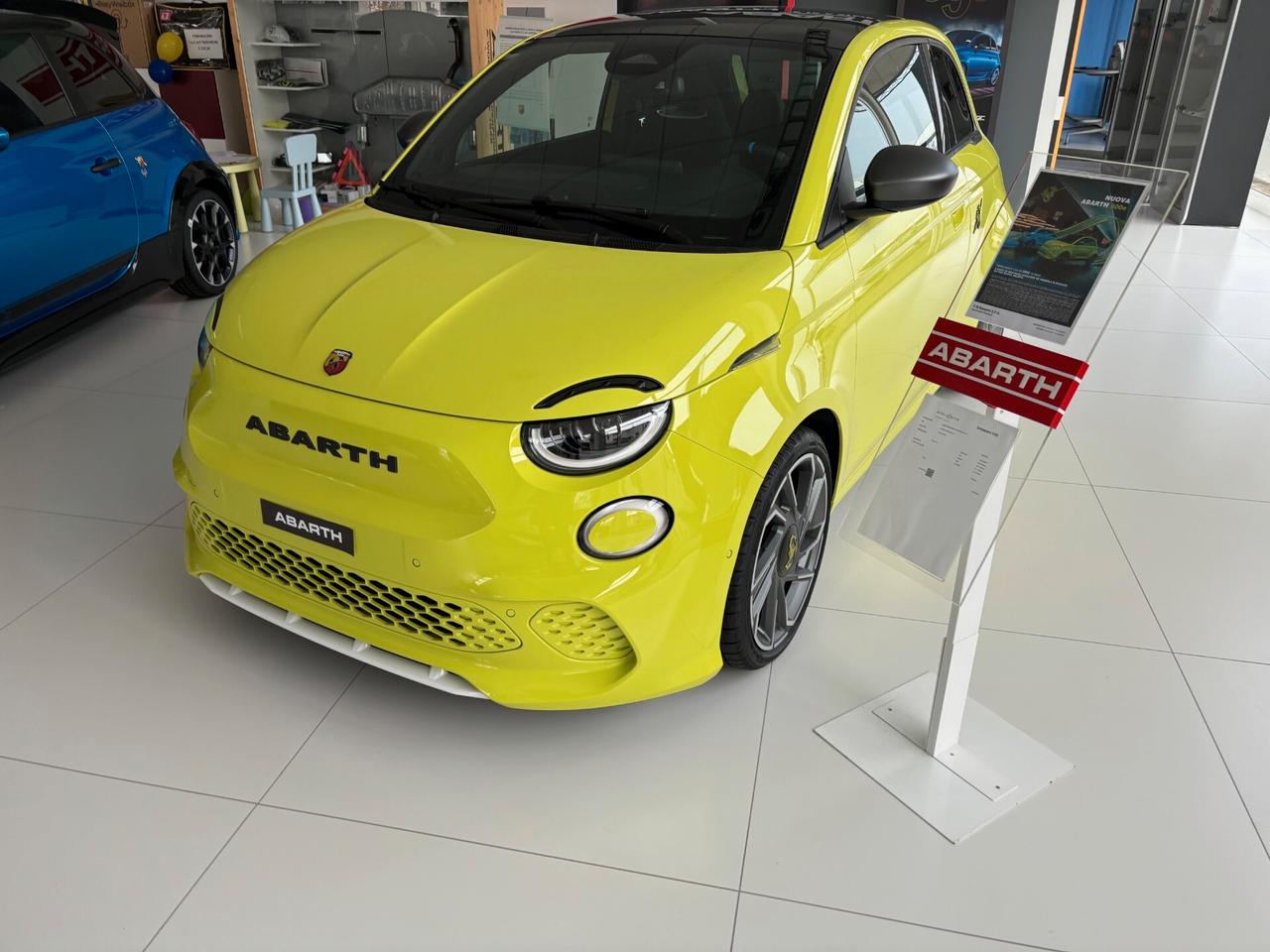 Abarth 500e Scorpionissima