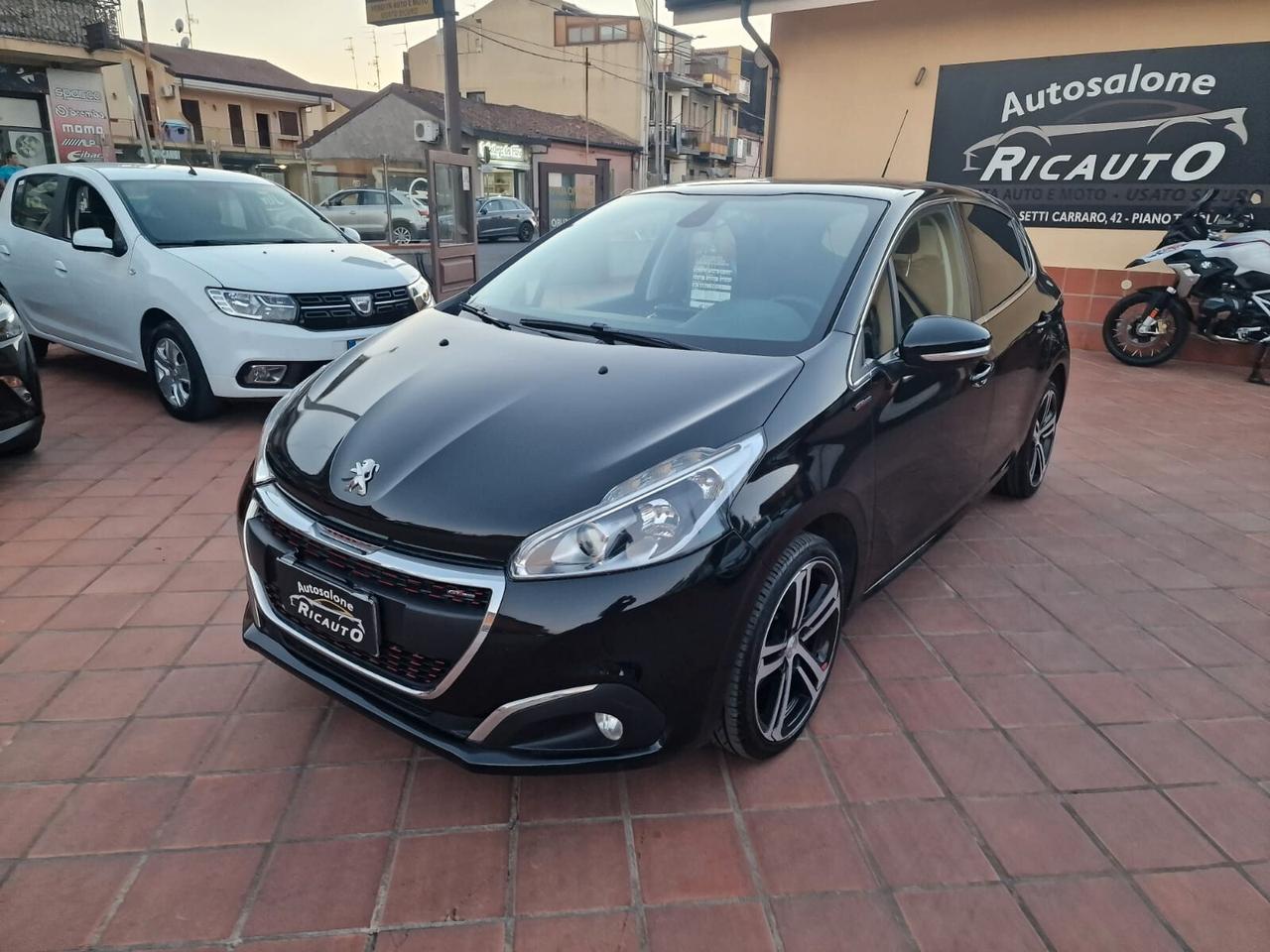 Peugeot 208 BlueHDi 100 5 porte GT Line