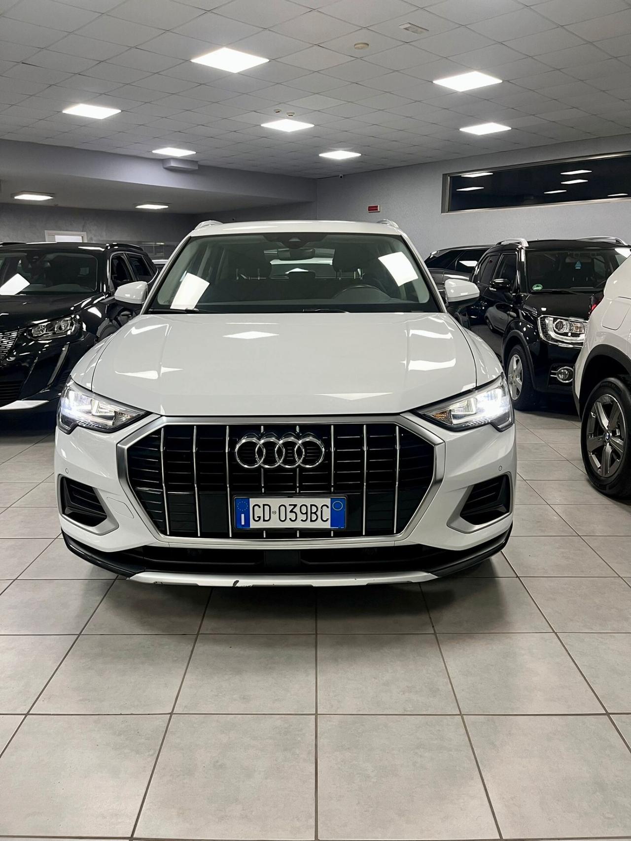 Audi Q3 35 TDI S tronic Business Advanced