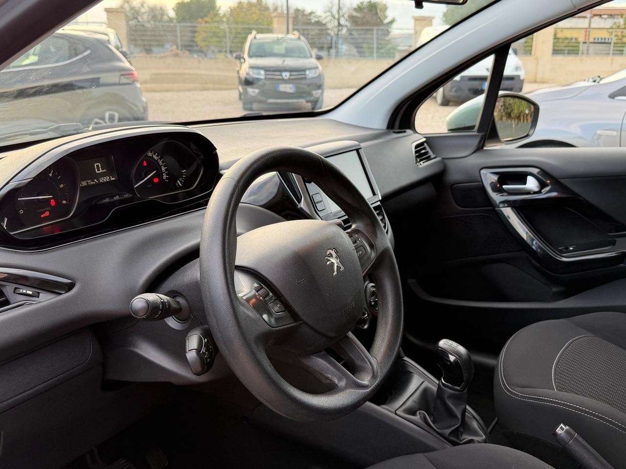 Peugeot 208 BlueHDi 75 5 porte Allure