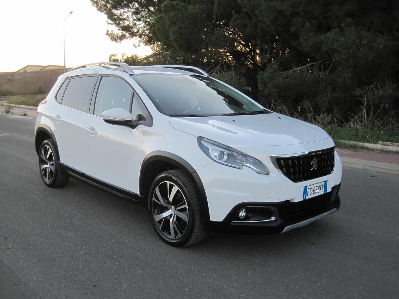 Peugeot 2008 BlueHDi 100 Allure