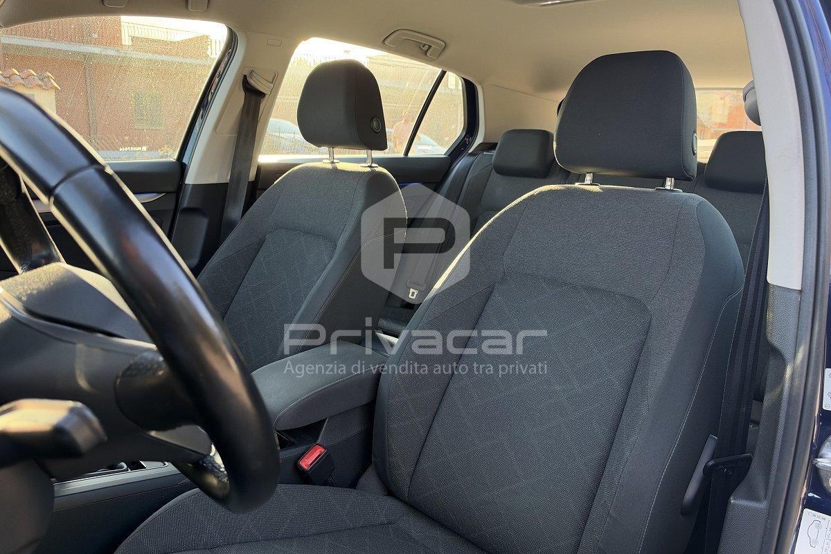 VOLKSWAGEN Golf 1.0 TSI EVO Life