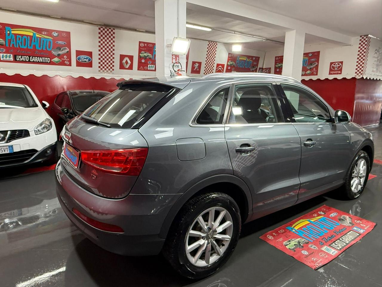 Audi Q3 2.0 TDI 140cv Business plus - 2012