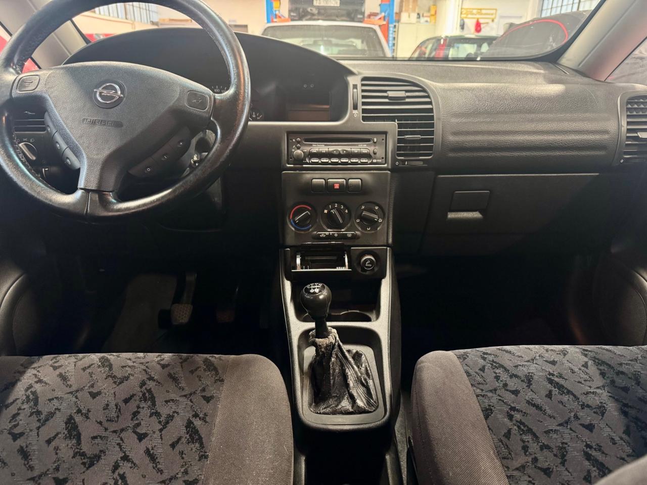 Opel Zafira 1.8 16V Elegance 7 posti