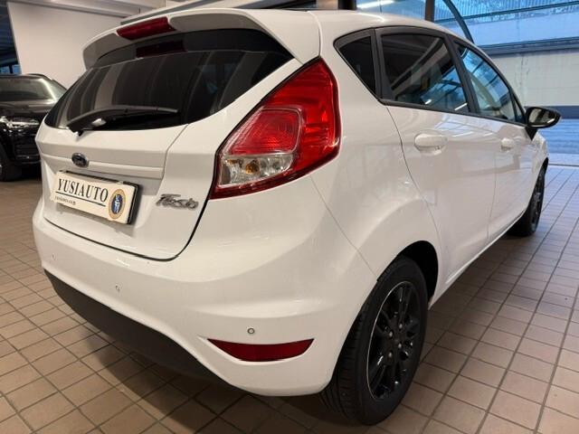 Ford Fiesta 1.5 TDCi 75CV 5 porte Black & White Edition