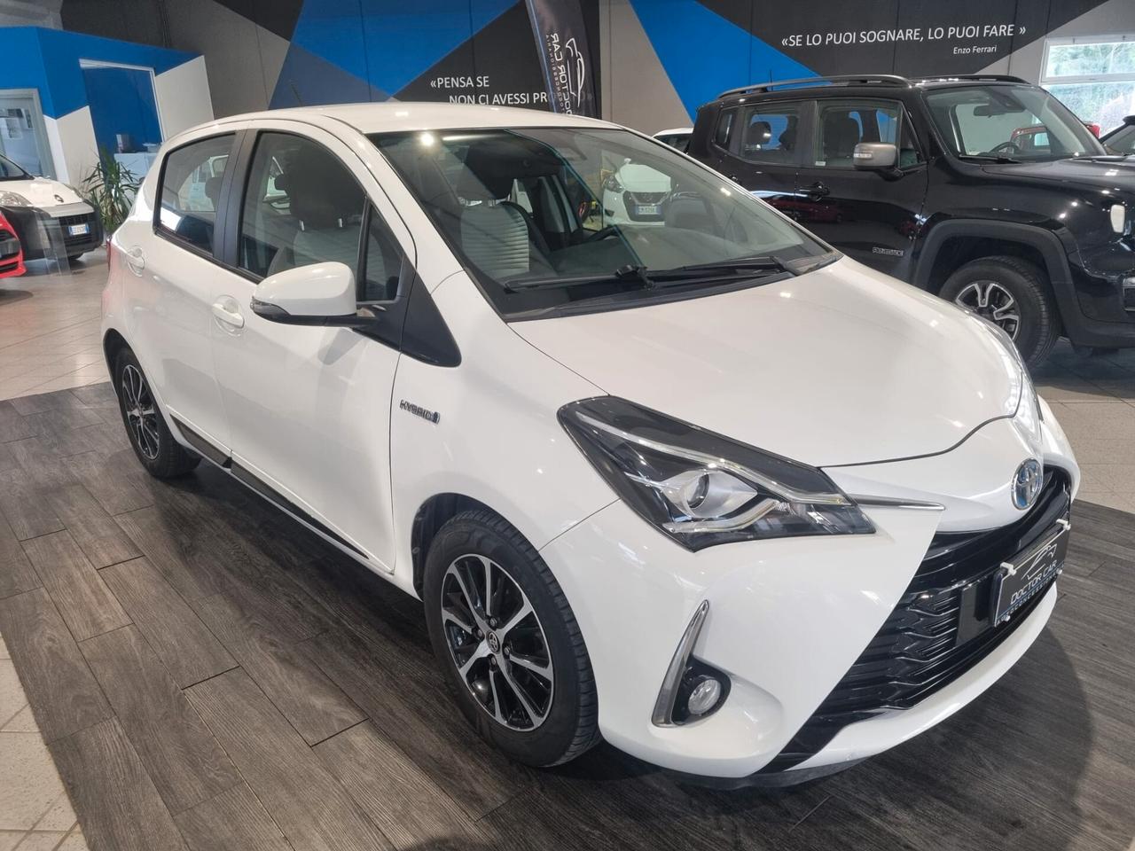 Toyota Yaris 1.5 Hybrid 5 porte Active