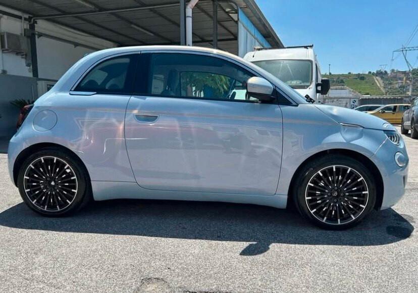 Fiat 500 500e Cabrio 42 kWh La Prima