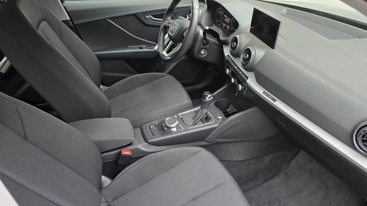 Audi Q2 35 TDI quattro S tronic Business