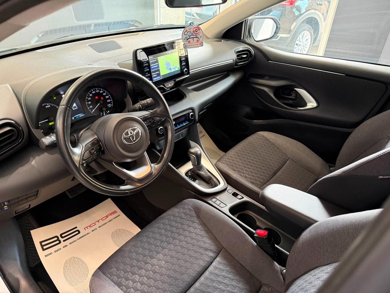 Toyota Yaris 1.5 Hybrid 5 porte Business