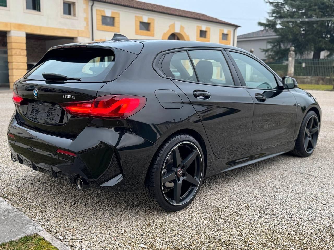 Bmw 118 118d 5p. Msport