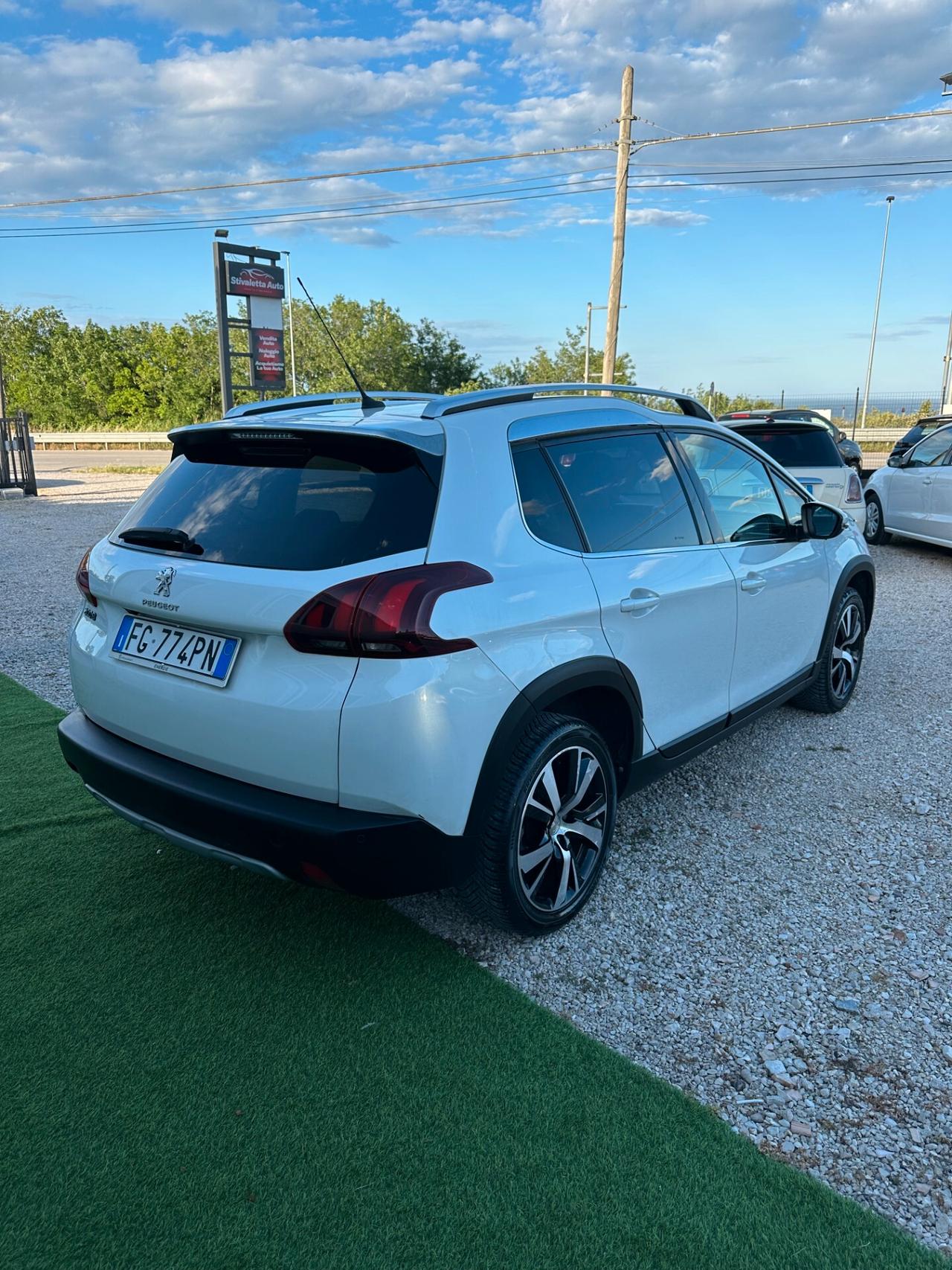 Peugeot 2008 BlueHDi 120 S&S Black Matt