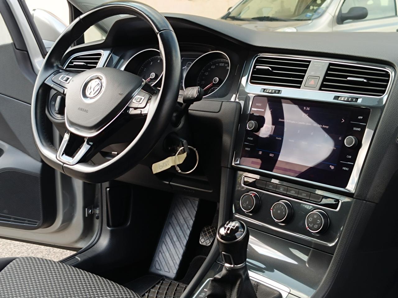 Volkswagen Golf 1.0 TSI 85 CV 5p. Trendline BlueMotion Technology