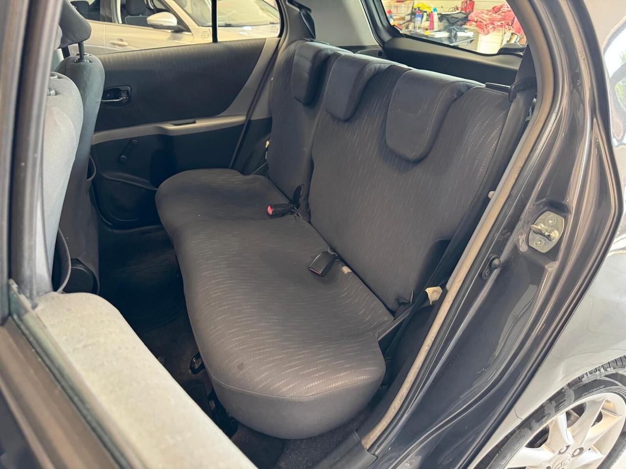 Toyota Yaris 1.3 5 porte Sol