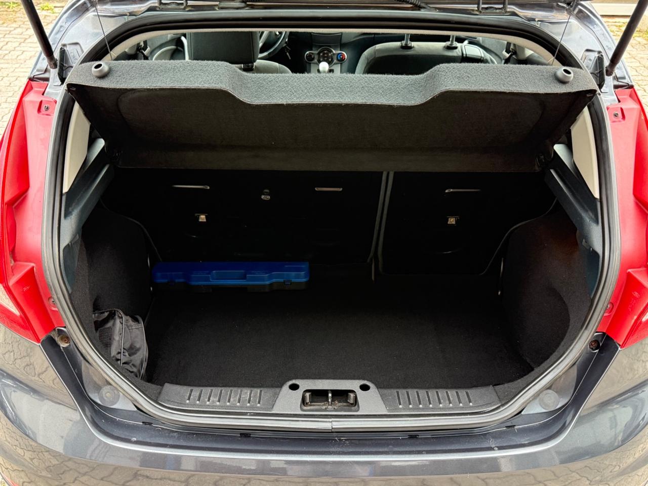 Ford Fiesta 1.4 3 porte Bz.- GPL