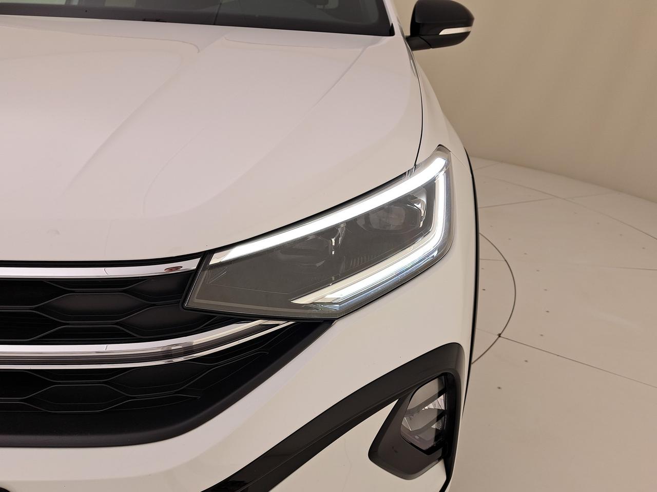 Volkswagen Taigo 1.0 tsi r-line 110cv
