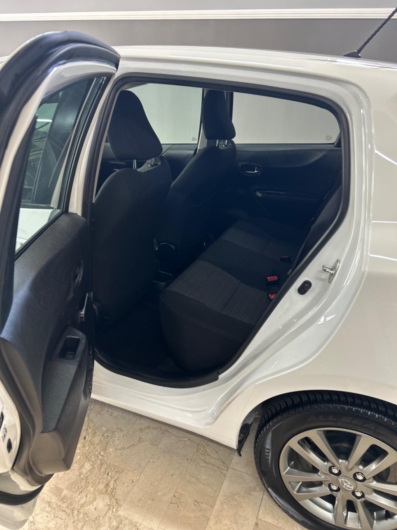 Toyota Yaris 1.4 D-4D 5 porte Lounge