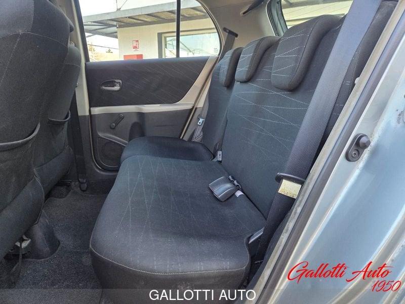 Toyota Yaris 1.3 5 porte