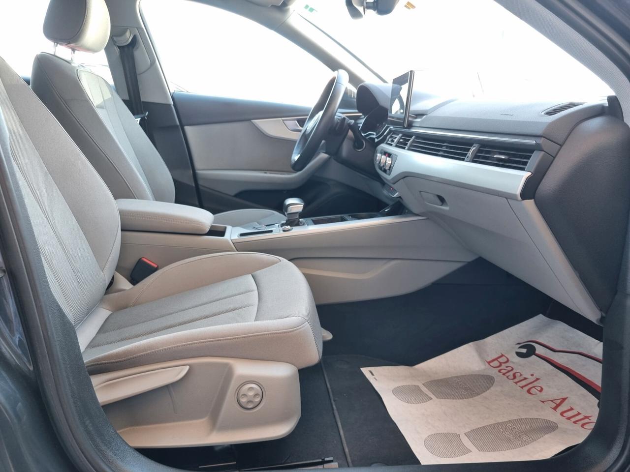 Audi A4 V Avant 30 2.0 tdi mhev 136cv s-tronic
