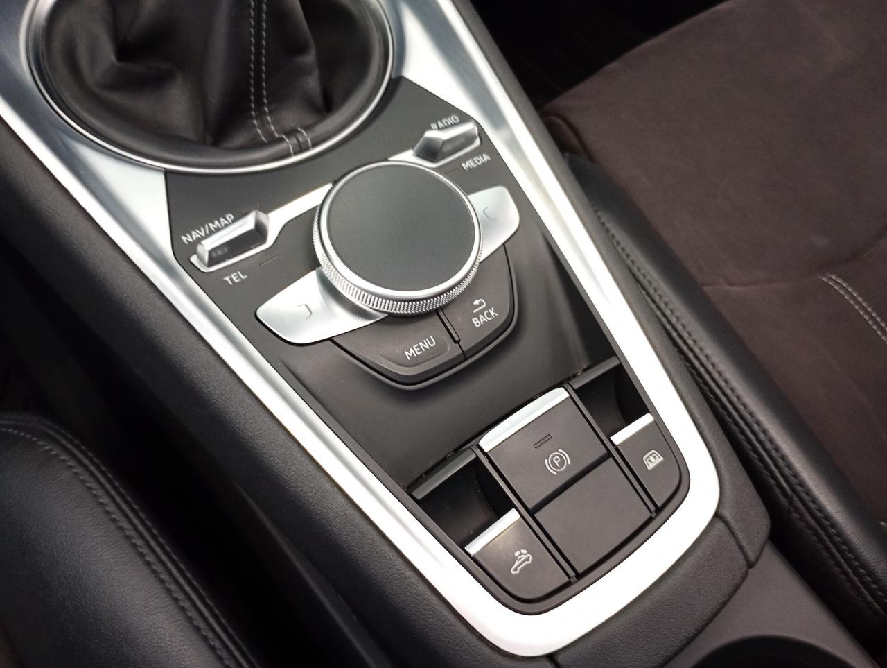Audi TT Roadster 2.0 TFSI S line