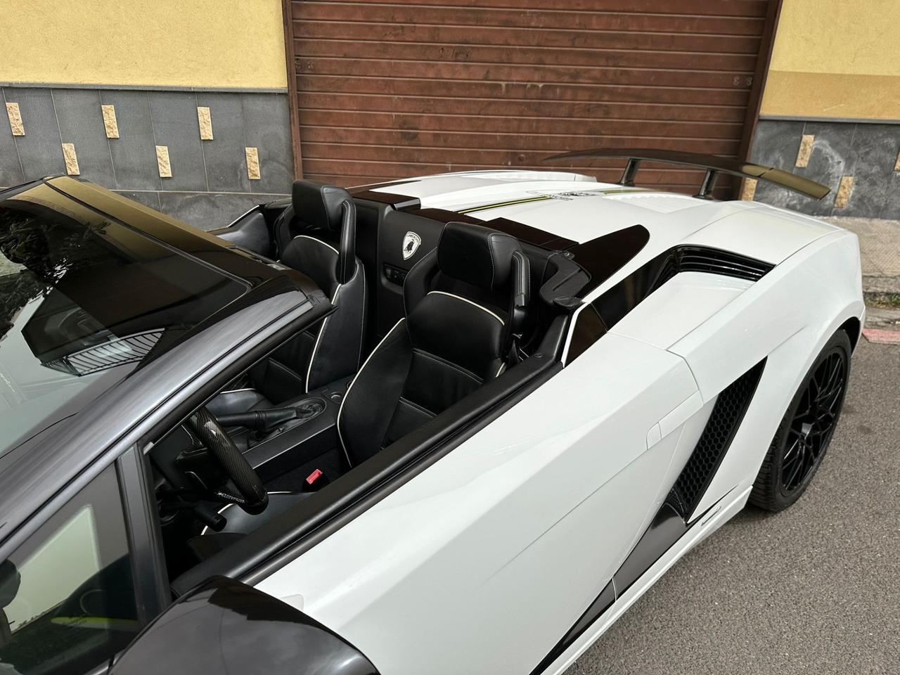 Gallardo 5.2 V10 LP560-4 Spyder/permute/