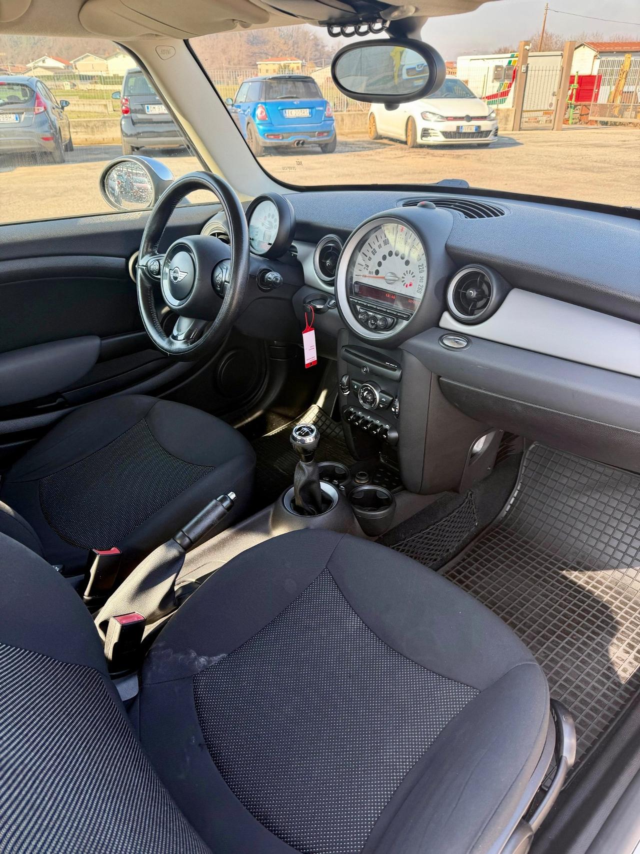 Mini Cooper D 1.6 16V