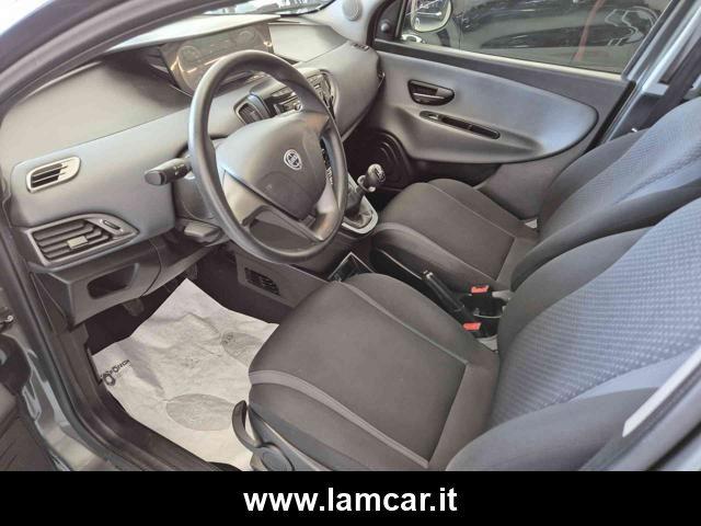 LANCIA Ypsilon 1.2 69 CV 5 porte Gold