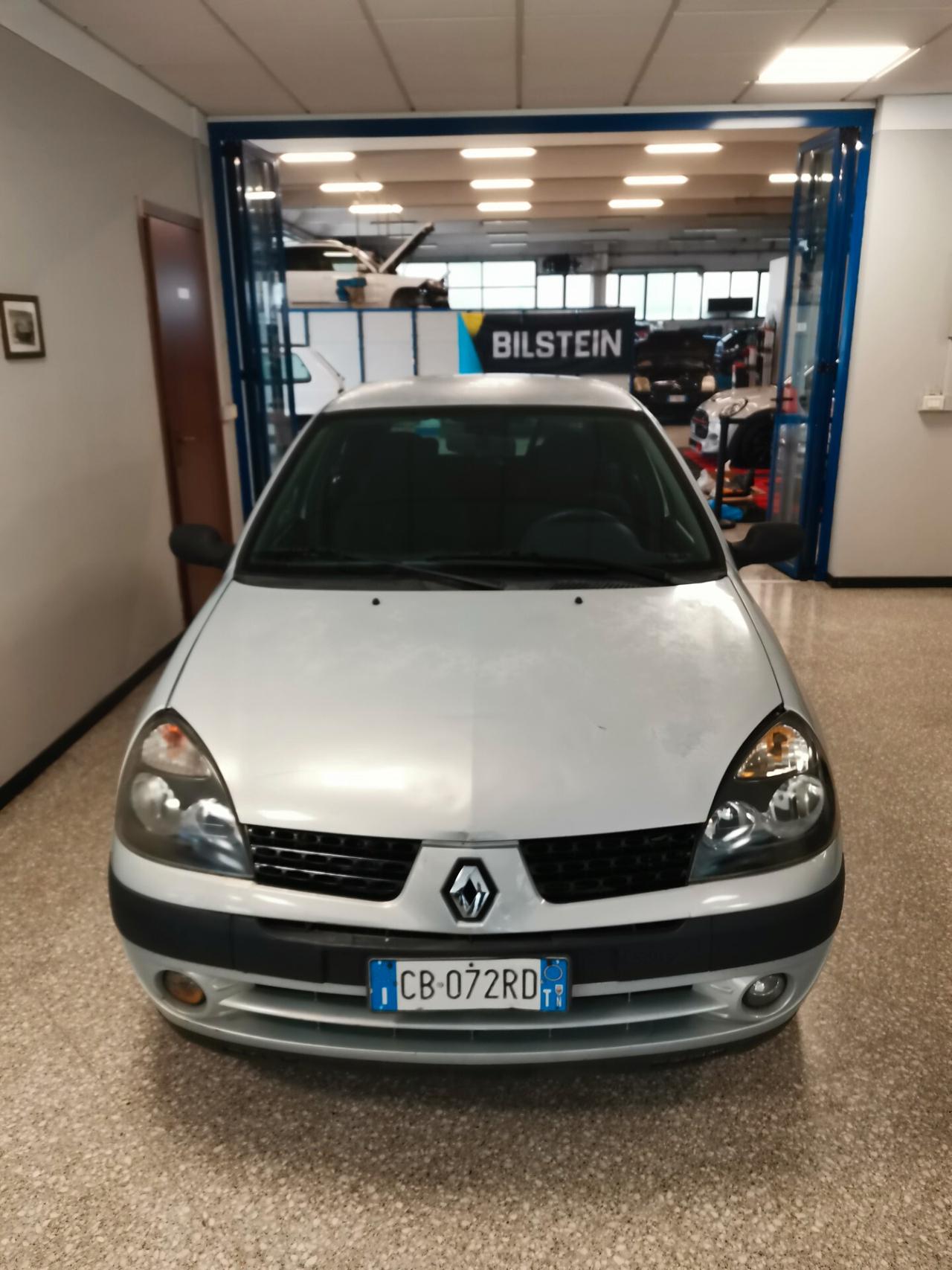 Renault Clio 1.2 16V cat 3 porte Privilège