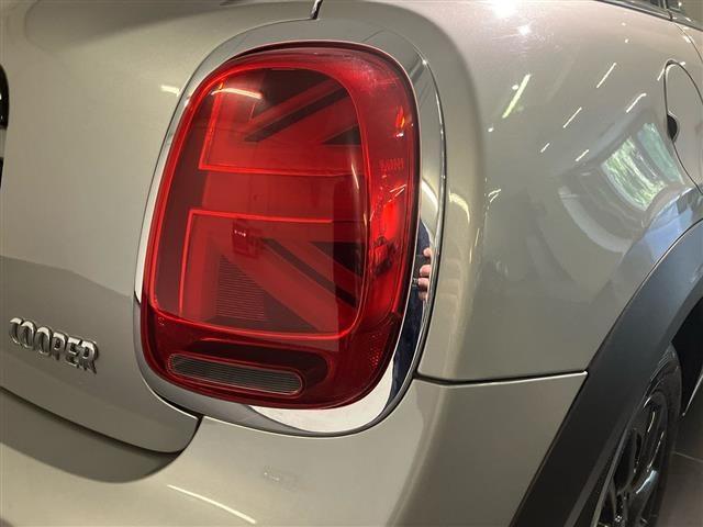 MINI Mini 5 Porte 1.5 Twin Power Turbo Cooper Essential