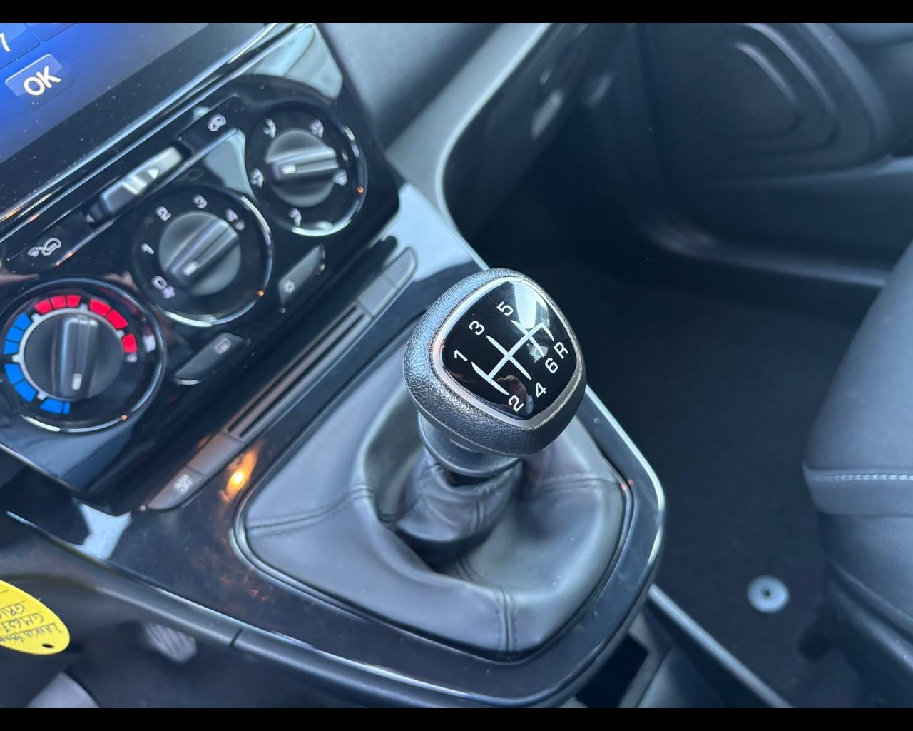 LANCIA Ypsilon III 2021 - Ypsilon 1.0 firefly hybrid Gold Plus s&s 70cv 5p.ti