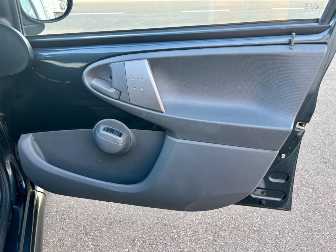 Toyota Aygo 1.0benz 2008 86.000km per neopatentati