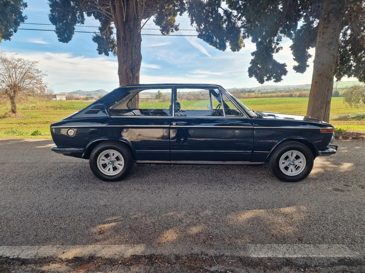 Bmw 2002 Tii - Book Service 5 speed