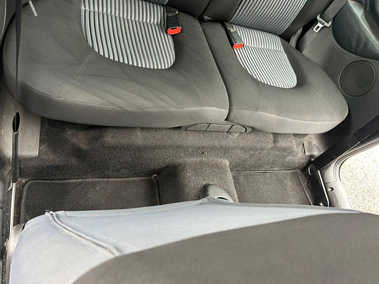 Lancia Ypsilon 1.2 cc GPL 2031 unica proprietaria pari al nuovo perfetta