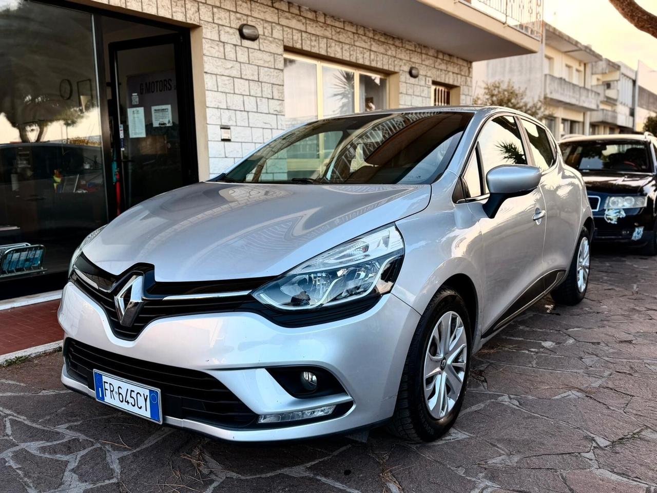 Renault Clio dCi 8V 75 CV Start&Stop 5 porte Energy Duel