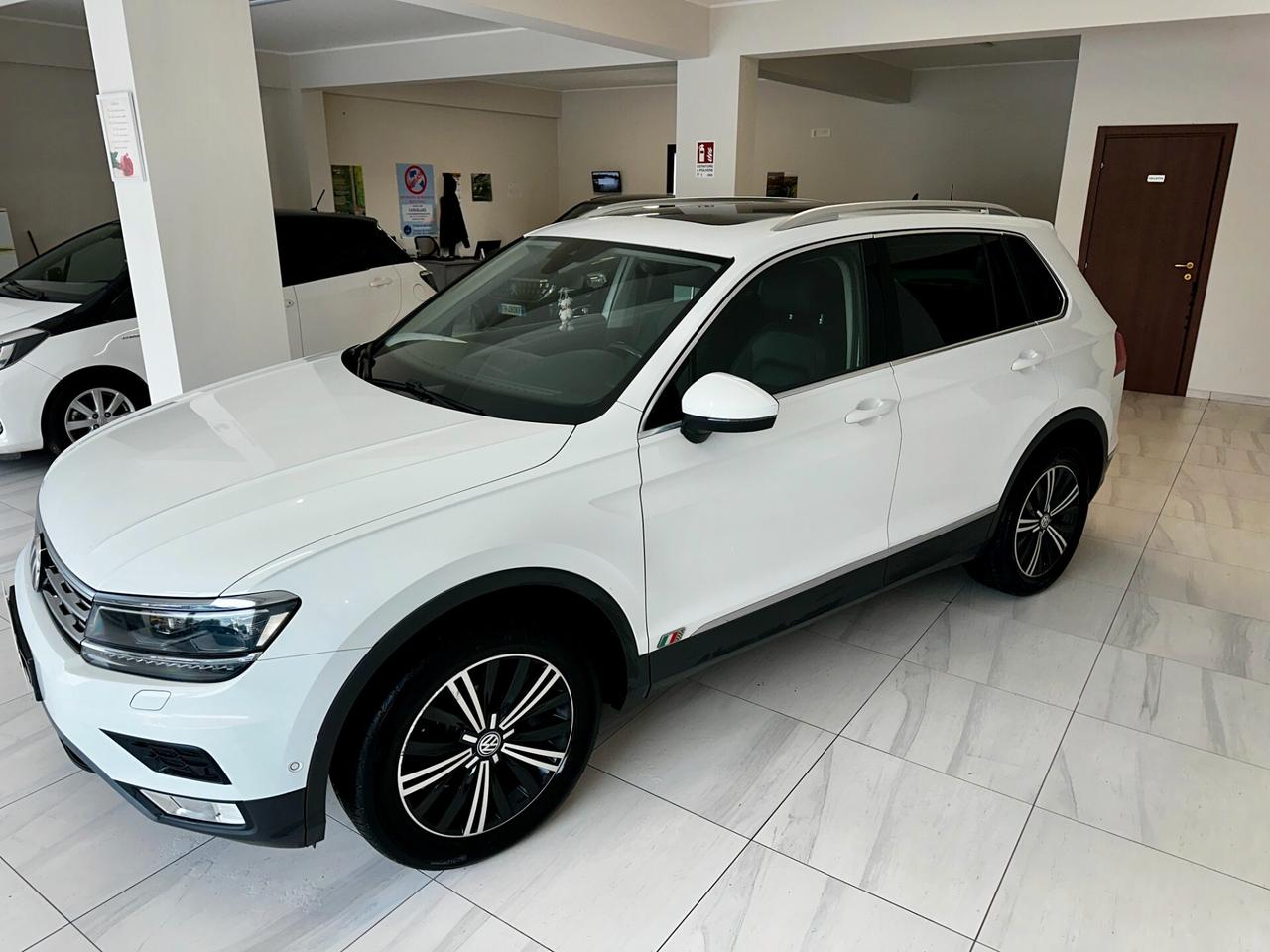 Volkswagen Tiguan 2.0 TDI SCR DSG 4MOTION Executive BMT