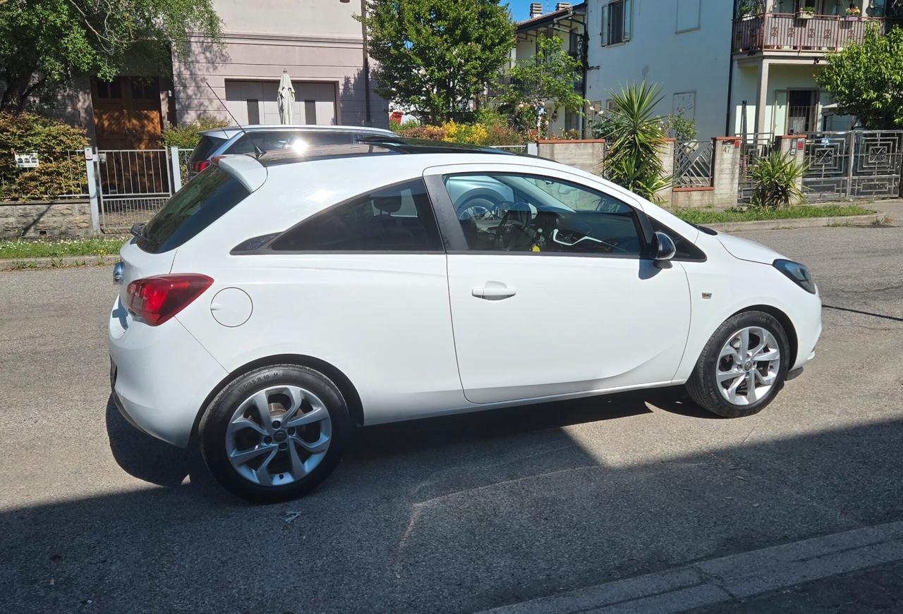 Opel Corsa 1.3 CDTI ecoFLEX 95CV Start&Stop Coupé b-Color