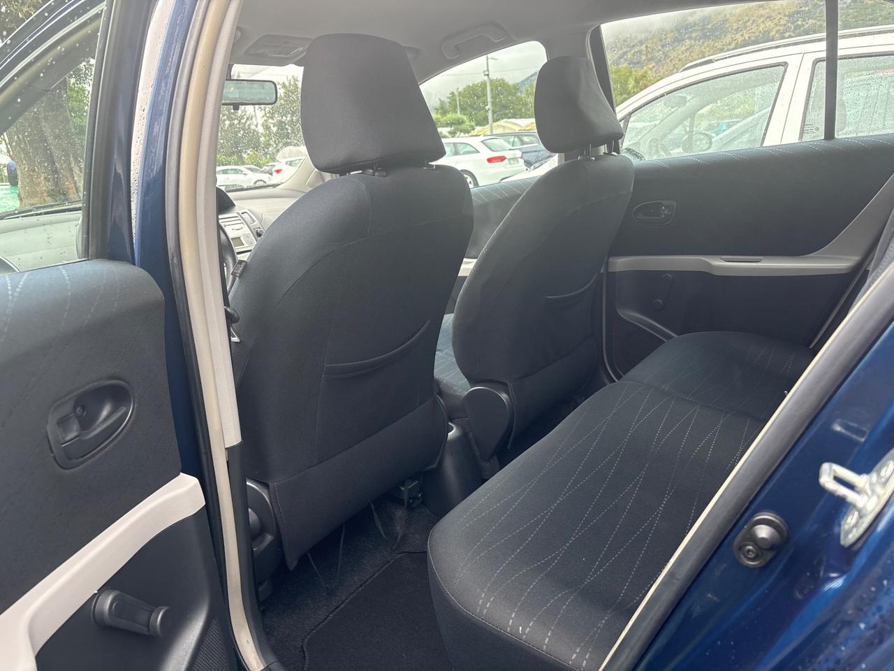 Toyota Yaris 1.0 5 porte Sol