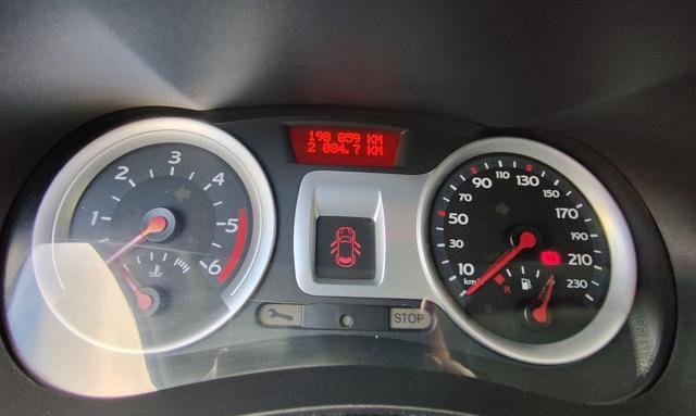 RENAULT Clio III 1.5 dCi Diesel IENE