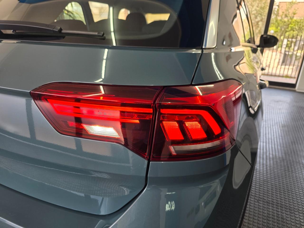 Volkswagen T-Roc 1.0TSI 2022 73000KM UNICOPROPRIETARIO