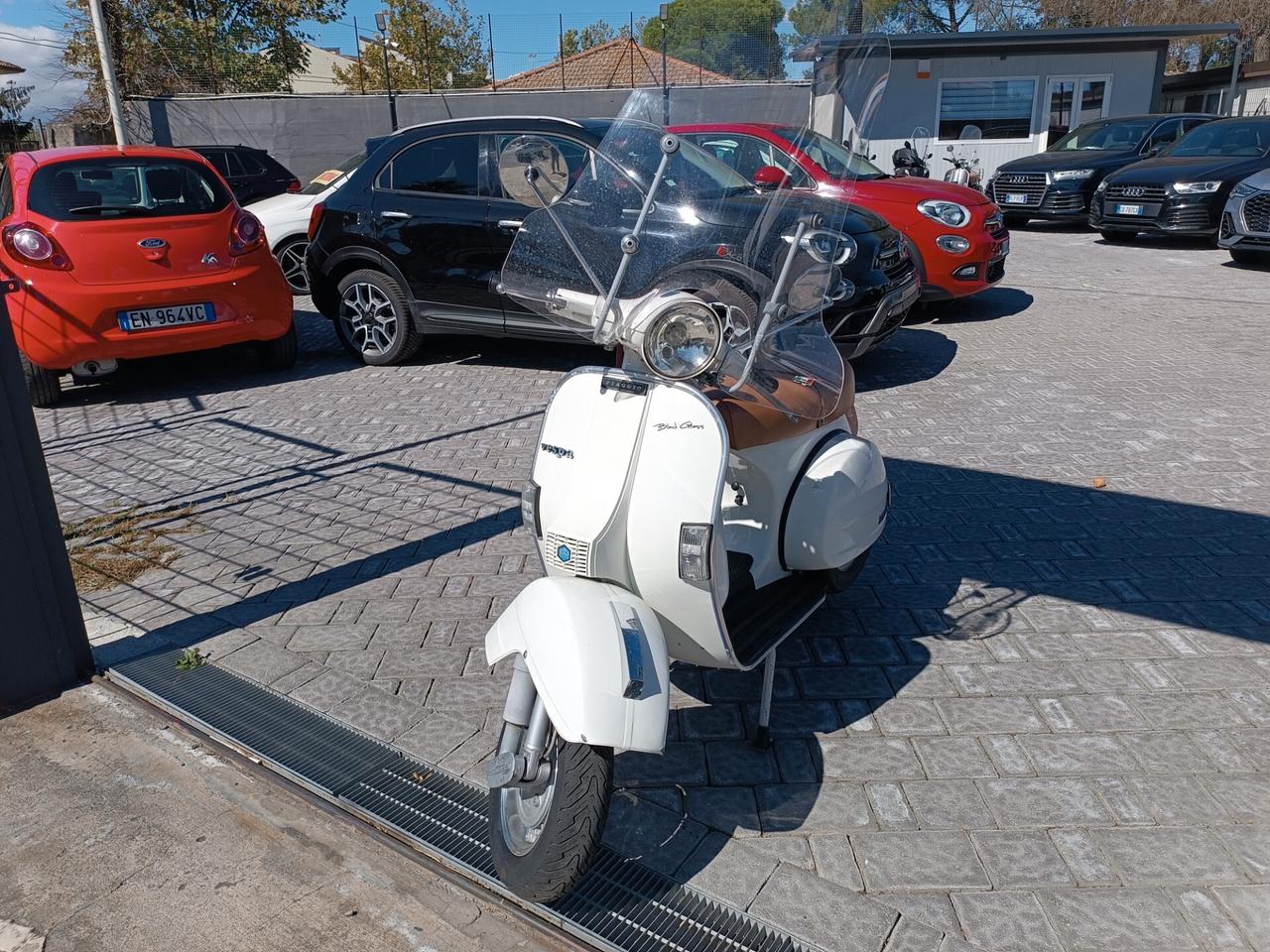 Piaggio Vespa 125 PX PX125 3