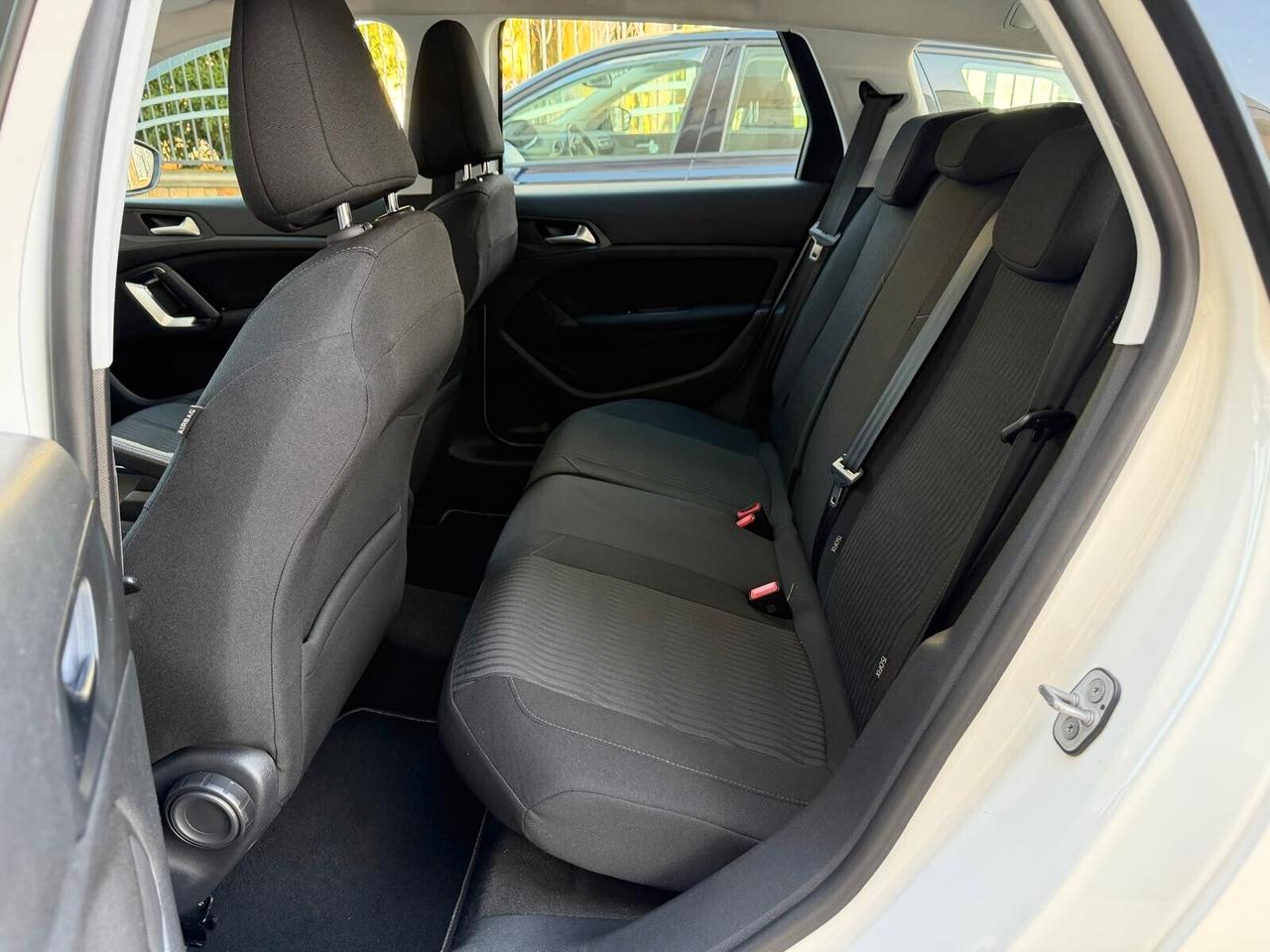 Peugeot 308 1.6 BlueHDi 100 S&S SW Allure