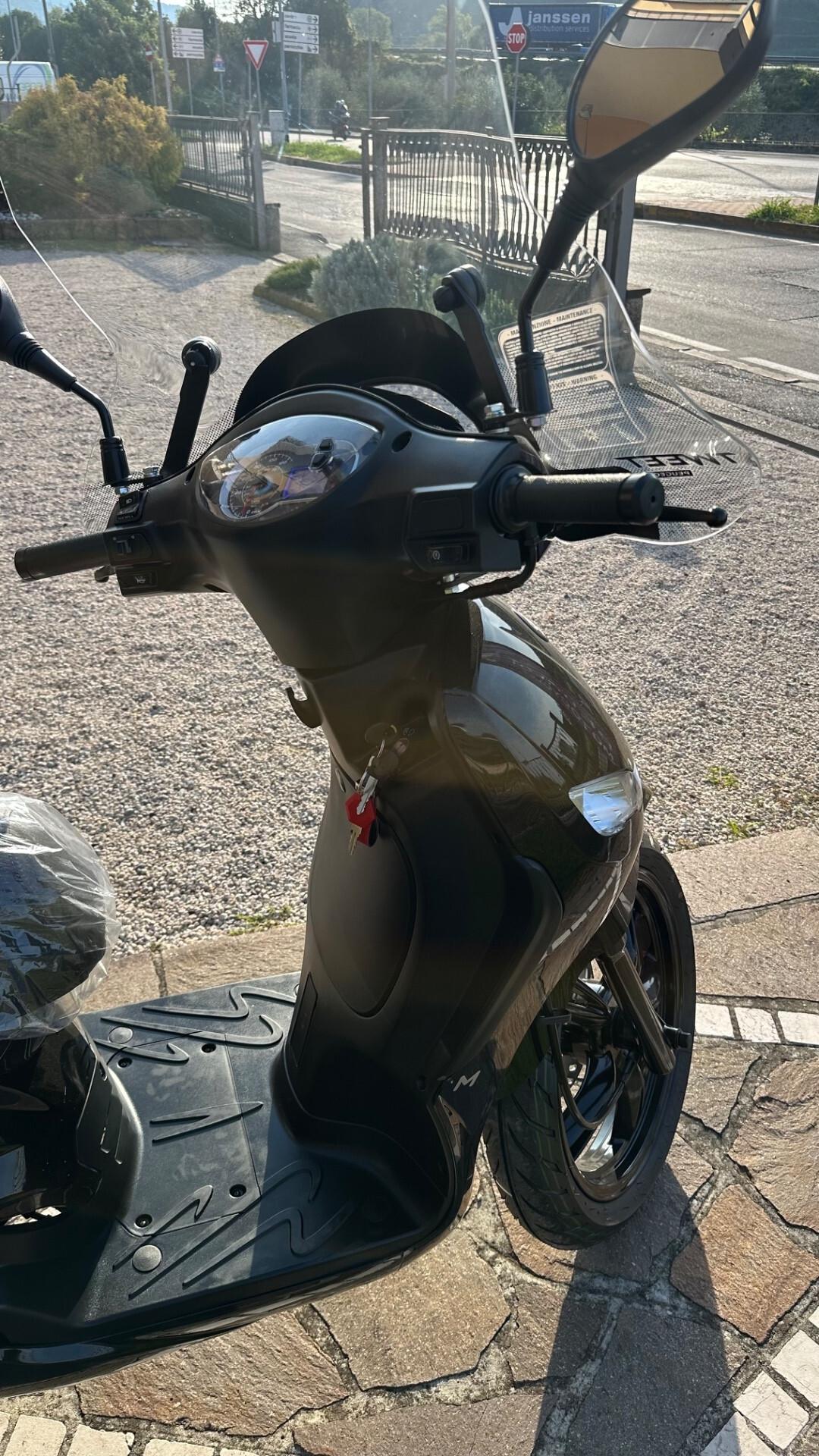 Peugeot 125 Tweet Euro 5+ Ksbee M