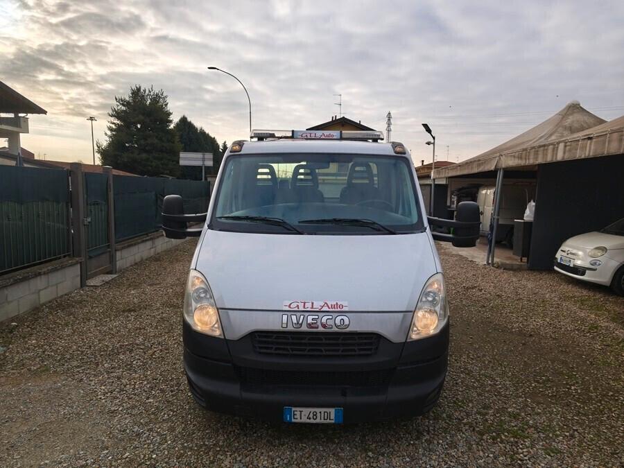 Iveco daily carro attrezzi patente b come nuovo