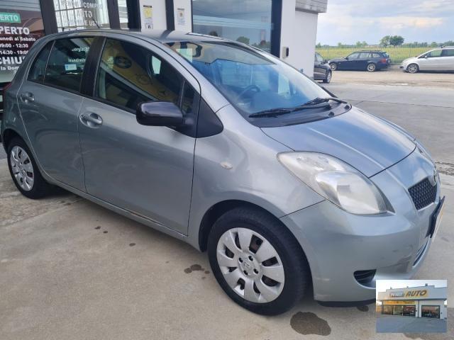 TOYOTA Yaris 1.0 Benzina-Neopatentati