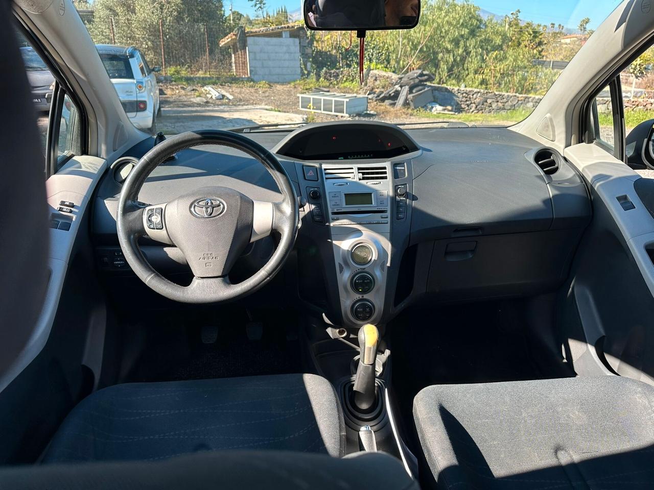 Toyota Yaris 1.3 5 porte