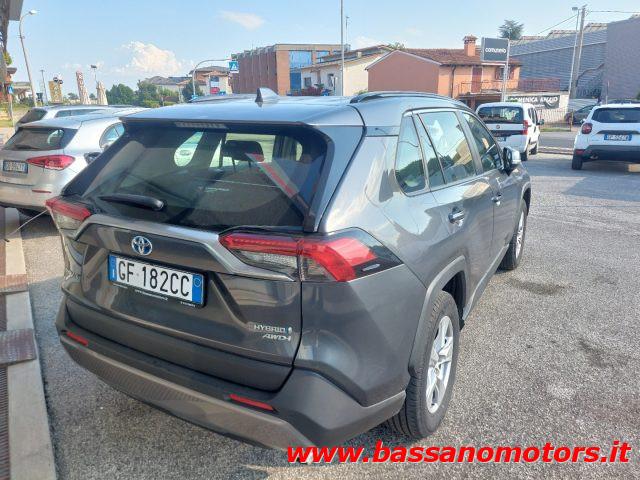 TOYOTA RAV 4 MY23 RAV4 2.5 HV (222CV) E-CVT AWD-i Business