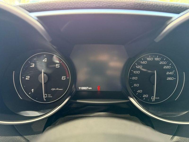 Alfa Romeo Giulia Giulia 2.2 Turbodiesel 180 CV AT8 AWD Q4 Super + TETTO PANORAMICO