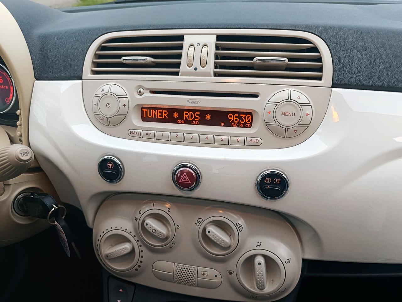 Fiat 500 1.2 Lounge SOLAMENTE 52.000 km