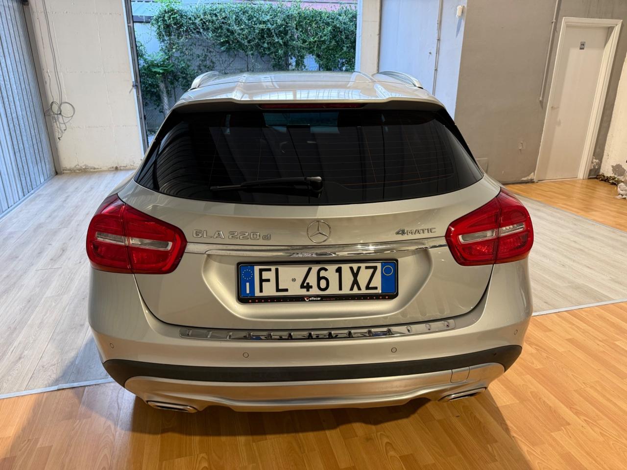 Mercedes-benz GLA 220 4MATIC PREMIUM