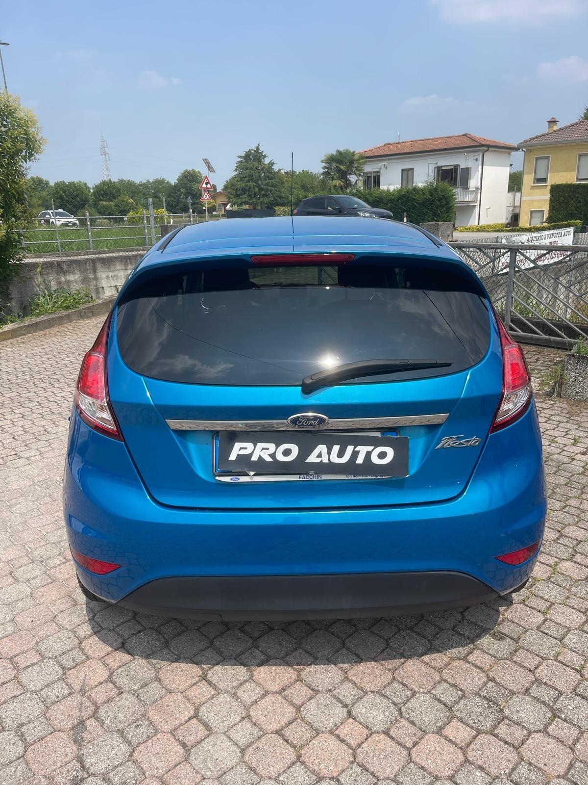 Ford Fiesta 1.5 TDCi 75CV 5 porte Titanium